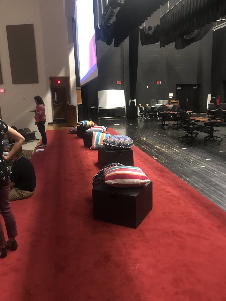 EAST_HAWKS's tweet photo. What is LINCC? Learning Ignited By Course Collaboration-today is 1st day #lehs_2023 Ss are in the #LINCCLearning lab. Itβs English, World Studies and Fine Arts I in a combined, community space. Great work by Mr. Cooke, @BegleyLEHS and @EmilyEdwards117 making a vision come alive! https://t.co/zLdL1aCkXf