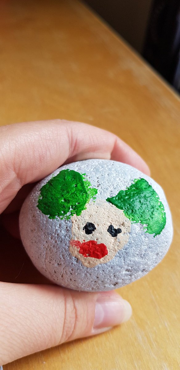 Esarosa87's tweet photo. @fantabulosa_ Arya is still obsessing over Fantabulosa. This was her attempt at painting a Petite rock, to hide for #TeessideRocks I fear she is going to cause some nightmares 😅 sorry Petite 🙈 https://t.co/G46GUt2Uqb
