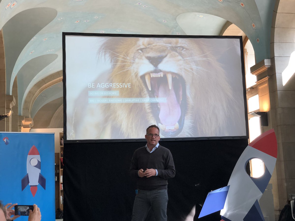 venturelab_ch's tweet photo. Congratulations to the 5 @SwisscomStartUp #StartUpChallenge winners 2019: @CREAL_3D @DeepCodeAI @gmeliusTM People-Analytix and @PXL_Vision. Have a successful Silicon Valley trip! #StartUpChallenge2019 https://t.co/jZ2vhULnUW