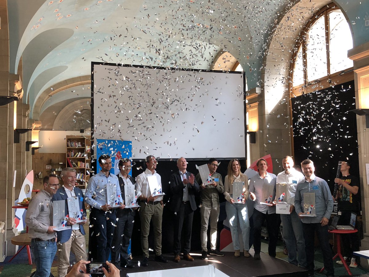 venturelab_ch's tweet photo. Congratulations to the 5 @SwisscomStartUp #StartUpChallenge winners 2019: @CREAL_3D @DeepCodeAI @gmeliusTM People-Analytix and @PXL_Vision. Have a successful Silicon Valley trip! #StartUpChallenge2019 https://t.co/jZ2vhULnUW