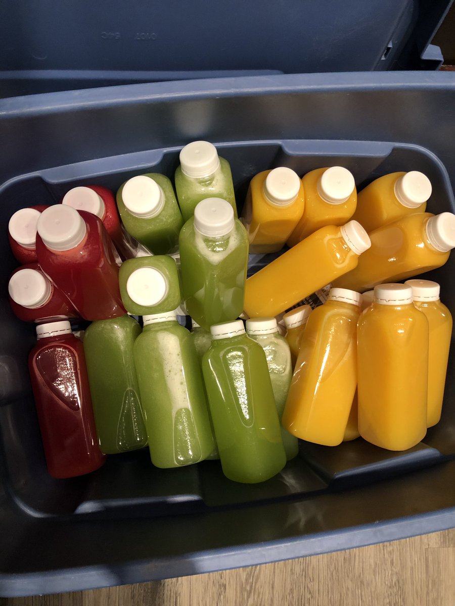 firstprioritea's tweet photo. The gangs all here #juiceoclock https://t.co/barguW2CYw