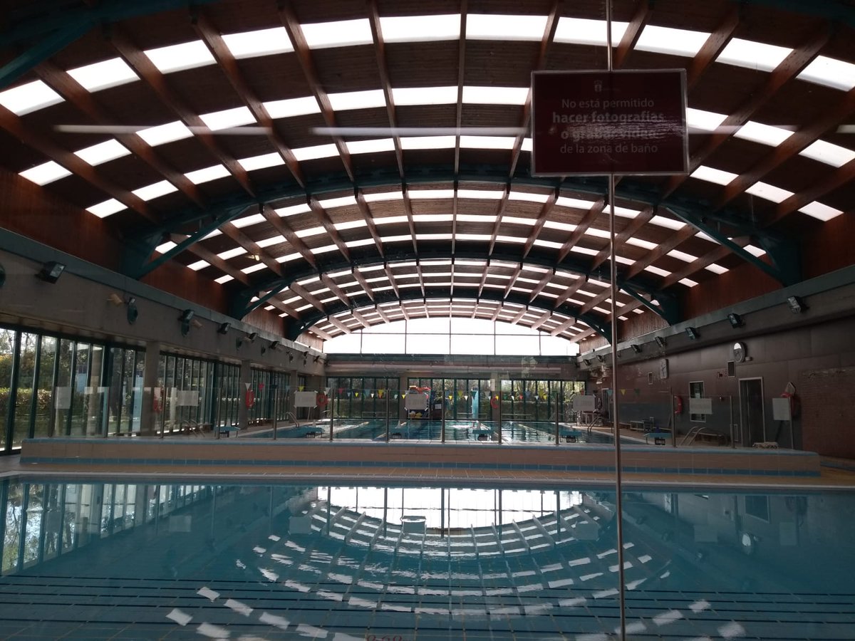 onmoralzarzal's tweet photo. Te gusta #nadar, no sabes y te gustaría aprender o simplemente mejorar tu técnica?. Anímate a entrenar con @onmoralzarzal en grupo con 4 clases presenciales a la semana con @juanluentrena en la piscina de #moralzarzal. Contacta y prueba gratuitamente en una clase sin compromiso.. https://t.co/fGuPF909Se