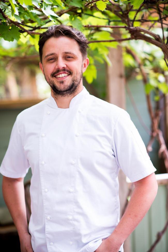 TheGuideLpool's tweet photo. ‼️ EXCLUSIVE: The Celebrity Chefs have been revealed for the first ever Wirral Food &amp; Drink Festival 👨🏼‍🍳

 👉https://t.co/vmCPqs8Lj0 https://t.co/TNTDClEkKo