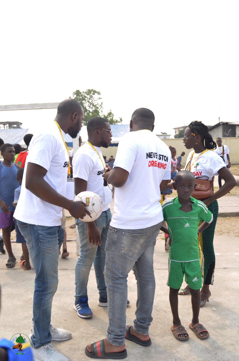 IDEEST1's tweet photo. #ChezMoiAuCongo https://t.co/27t2QqT1Kt