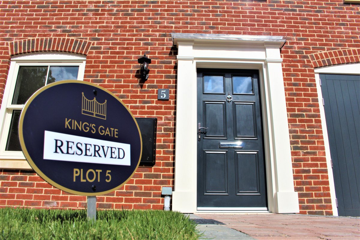 FlagshipHousing's tweet photo. Great day celebrating our Kings Gate #development. Thank you to everyone who attended, and to all those involved in the successful completion of the 9 homes located in the heart of #Norwich. #ukhousing #partnership https://t.co/5MuK2n0PKs