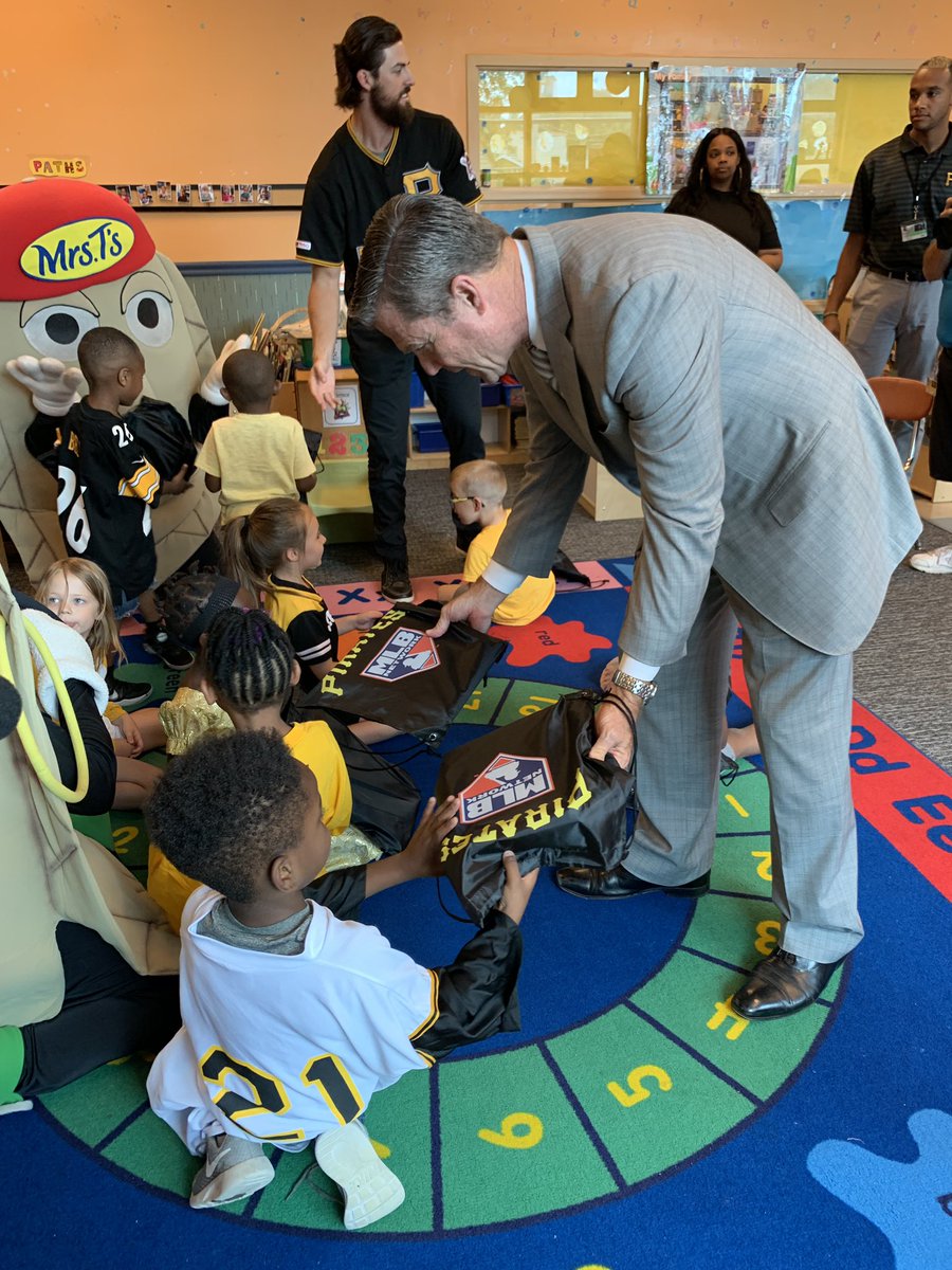 PiratesPartners's tweet photo. Class is in session at Providence Connections with a few special guests... 

@Pirates pitcher @ClayHolmes21 and a couple Pierogies! 📚 https://t.co/TKCd6grogR