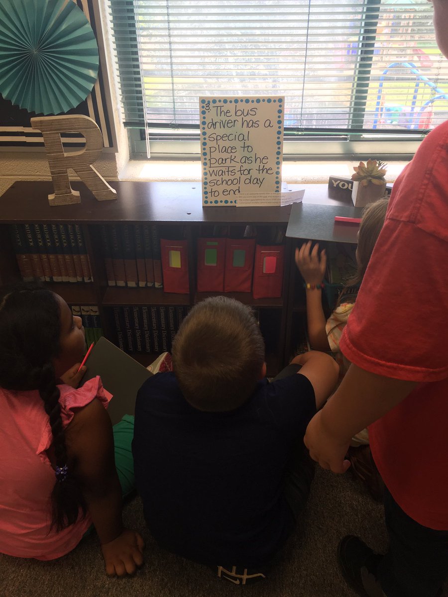 RondaRonnie4's tweet image. Using context clues to determine word meaning. #TeachCent