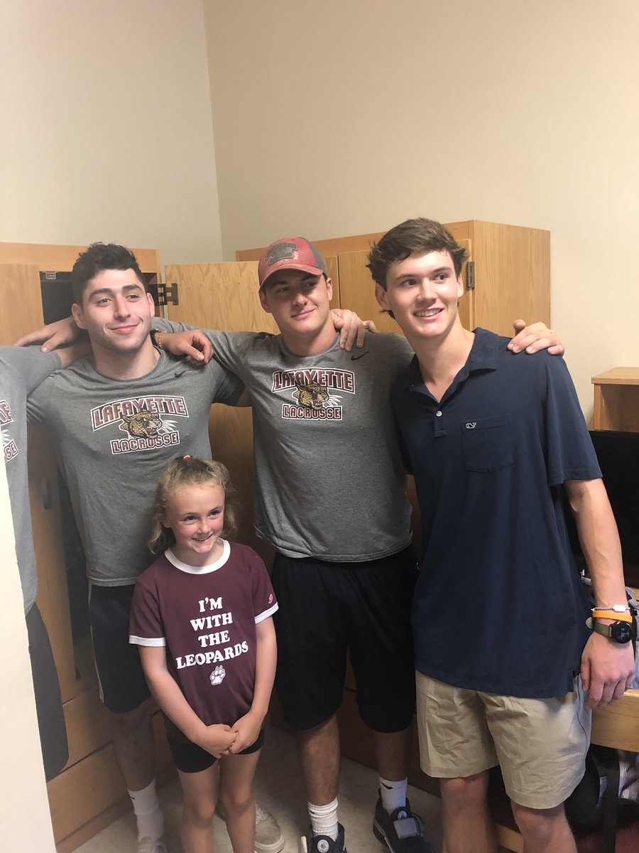 PatMyers1221's tweet photo. Day 1 - The journey begins with our  newest Leopards arriving on College Hill.  Lets go! 💥🐆 https://t.co/wkWQ00sTd6