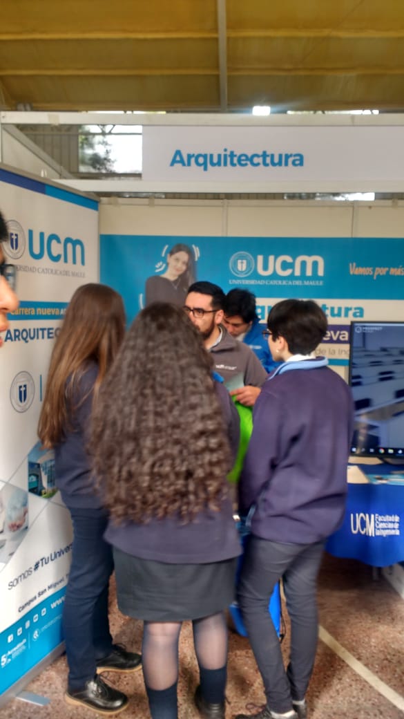 FCI_UCM's tweet photo. Los esperamos en Curicó en la #ExpoUCM de la @ucatolicamaule Somos #TuUniversidad https://t.co/M3wVnH15ML