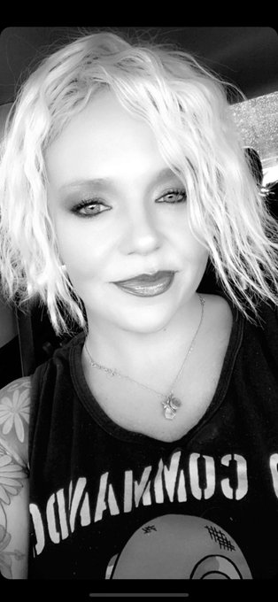 Birthday girl selfies! #spoil me #imAprincess #birthdaygirl #amazonwishlist #SugarBabies #sugardaddies<a href="/tag/spoil"class="tags">#spoil</a><a href="/tag/imaprincess"class="tags">#imAprincess</a><a href="/tag/birthdaygirl"class="tags"><span>#birthdaygirl</span></a><a href="/tag/amazonwishlist"class="tags"><span>#amazonwishlist</span></a><a href="/tag/sugarbabies"class="tags"><span>#sugarbabies</span></a><a href="/tag/s"class="tags"><span>#s</span></a>