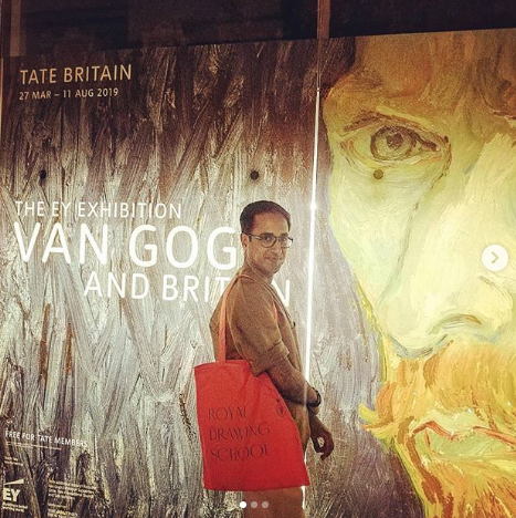 RoyalDrawing's tweet photo. Have you been to any exhibitions this Summer with your RDS tote bag? How about the #VanGogh @Tate Britain!
#RDSsummer https://t.co/W9JsCjbH08 https://t.co/TG7Npy2wd0