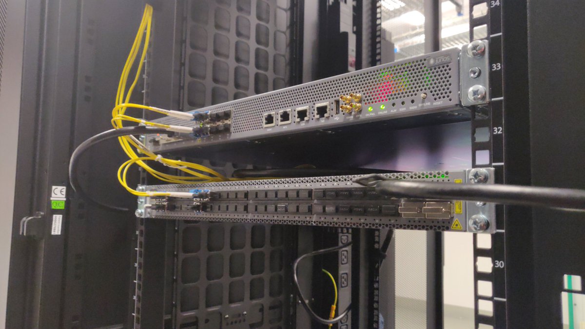 mpaesani's tweet photo. New Fiber Telecom AS196753 PoP
at Data4 Cornaredo Milan 😉👍
#MX204
@data4_group @JuniperNetworks https://t.co/UoMa8a8jU2