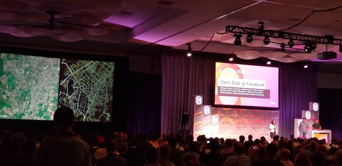 STEMoneers's tweet photo. Facebook engineers talk Open Data including mapping at Facebook! 
#ossummit
#ossna2019 https://t.co/0PDk4VvNou