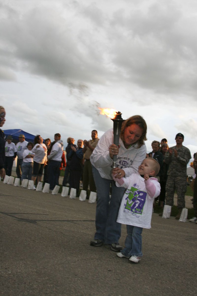 Tomorrows_Hope's tweet photo. #THROWBACKTHURSDAY to Hope Fest 2009. #oldiebutagoodie https://t.co/trn6PP4K4K