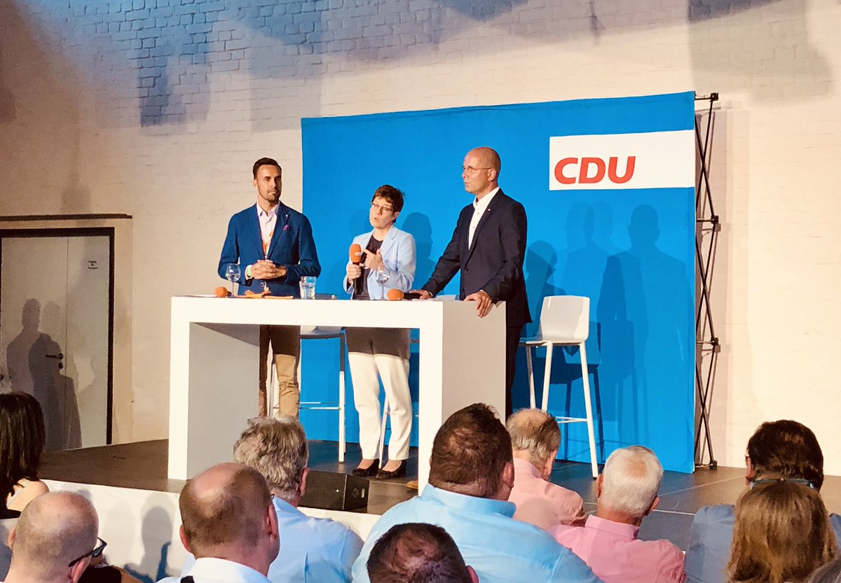 .<a href="/akk/">A. Kramp-Karrenbauer</a> im #Bernau|er Ofenhaus: „Wir brauchen eine Grenzschutzpolizei, die ihren Namen auch verdient.“