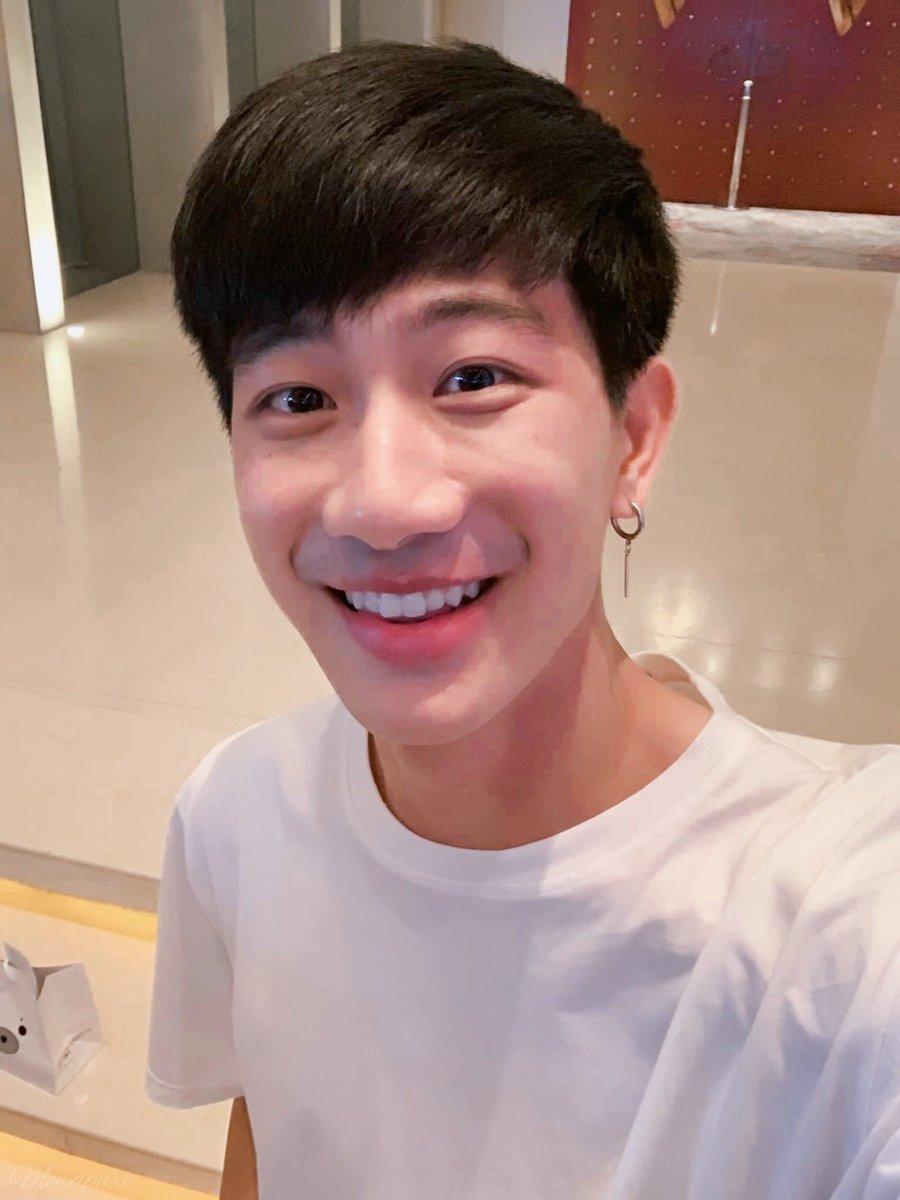 My_happinesssss's tweet photo. กึ๊ดเติงเจ้าลูกชาย 😉 @beesathainpong 
#beesathianpong #ConversationThailand https://t.co/DFcutwpoBV