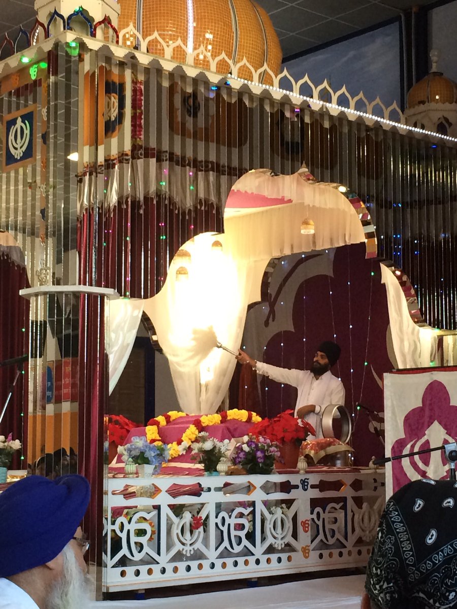 azaad_khalsa's tweet photo. #Full_Week #Diwaan Gurudwara Singh Sabha #Flero, #Brescia, #Italy ๐ฎ๐น.
Wednesday to Sunday-> Bhai Amrikbaal Singh Ji, Gurudwara Dukh Niwaran Sahib #Ludhiana Wale.
On #JanamDiwas of Dhan Dhan Baba Shri Chand Ji and #Guru_Ladho_Re_Diwas
๐โค๏ธ๐ https://t.co/spwniFbeeP