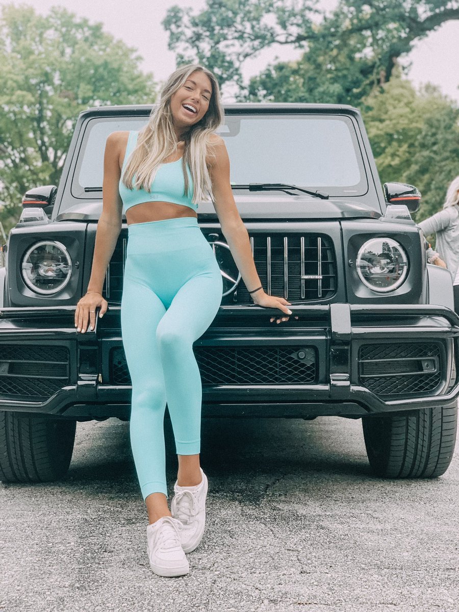 Iowa Alpha Phi tweet media