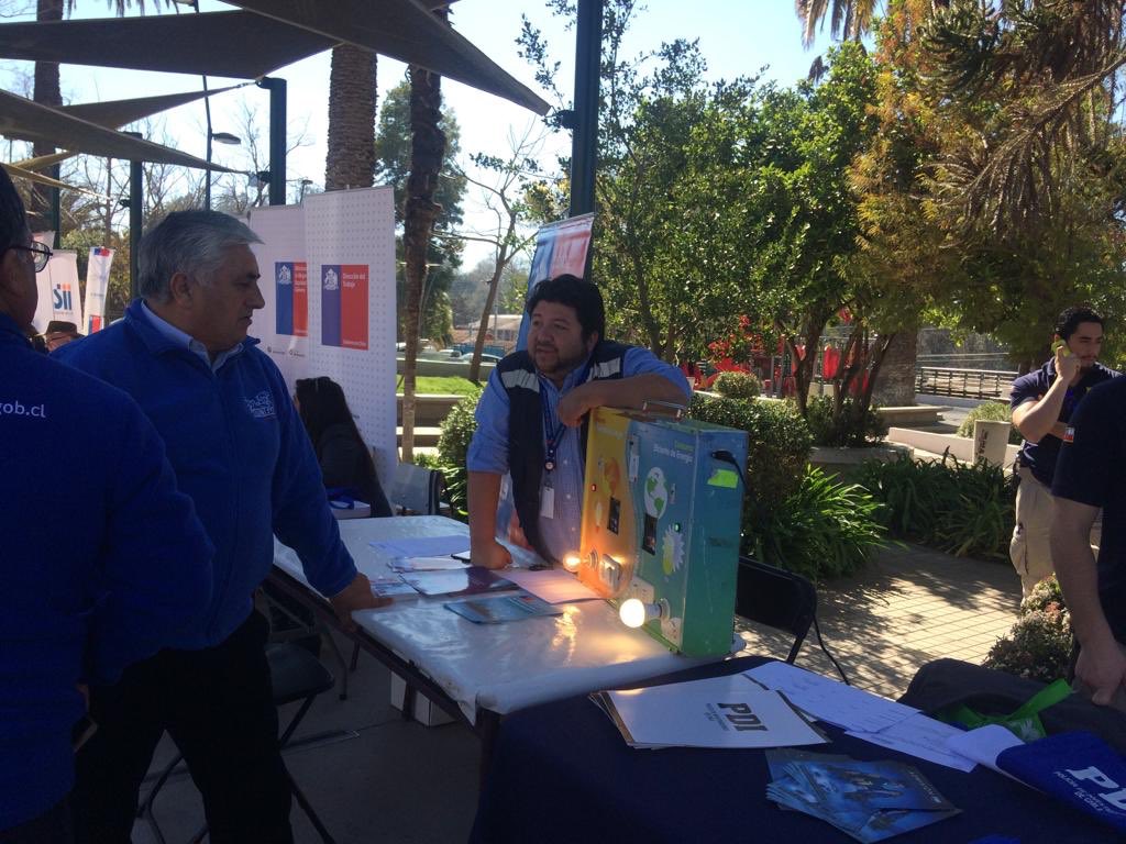 EnergiaOhiggins's tweet photo. ⚡️#OHiggins- @EnergiaOhiggins participa en #GobiernoEnTerreno educando en Eficiencia Energética y Energías Renovables ⚡️🌞🌎💡♻️⚡️a vecinos de la comuna de La Estrella en la Provincia de Cardenal Caro @GobCCaro #ChileEnMarcha 🇨🇱 https://t.co/t5Frx9nHms