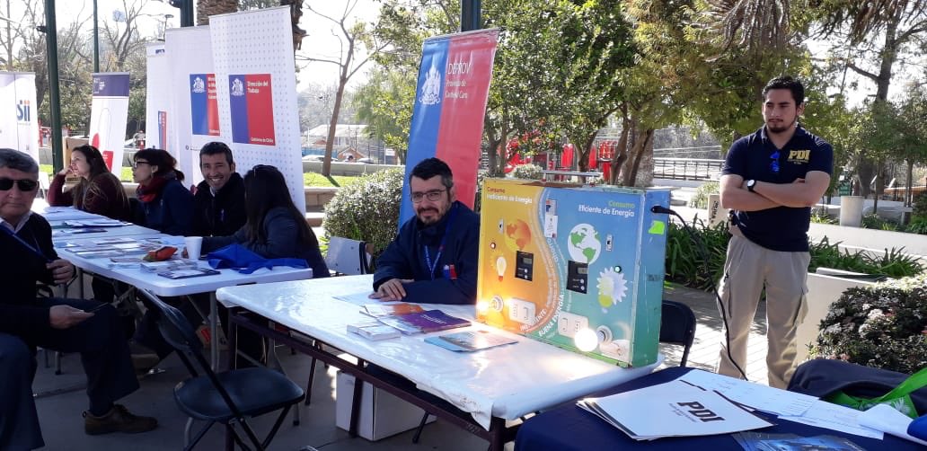 EnergiaOhiggins's tweet photo. ⚡️#OHiggins- @EnergiaOhiggins participa en #GobiernoEnTerreno educando en Eficiencia Energética y Energías Renovables ⚡️🌞🌎💡♻️⚡️a vecinos de la comuna de La Estrella en la Provincia de Cardenal Caro @GobCCaro #ChileEnMarcha 🇨🇱 https://t.co/t5Frx9nHms