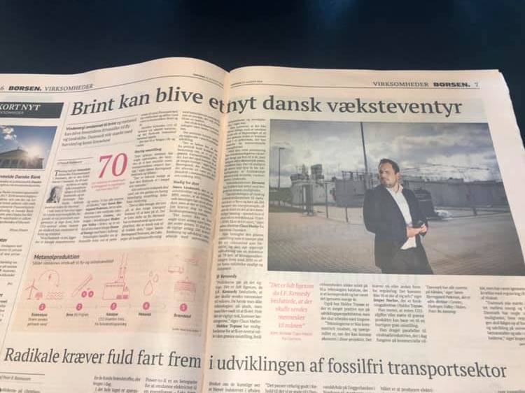 hydrogenvalley's tweet photo. Today Danish leading business newspaper Børsen features CEO Søren Bjerregaard Pedersen in front of the #HyBalance facility, outlining the great perspectives of green #hydrogen and #methanol in future clean mobility.
@fch_ju @ftenergy https://t.co/Yr3WjHXE22