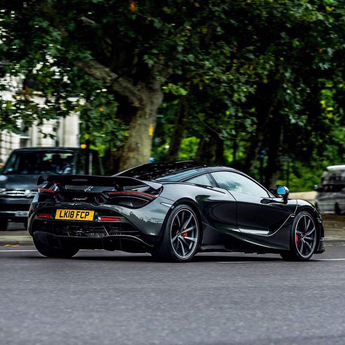 Supercarsoflondon tweet media