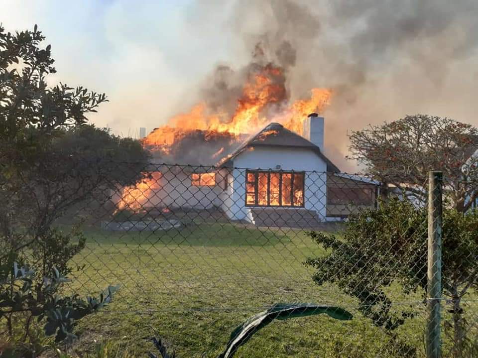 ASIBinspect's tweet image. Fires raging in St Francis again.