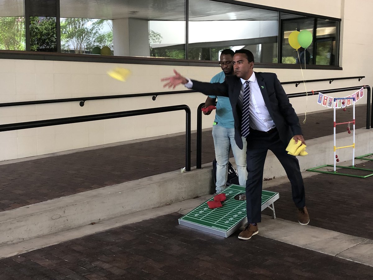 burgetta_nando's tweet photo. Time for some team-building fun at ye ol @GoTriangle. ❤️@JCEricksonc https://t.co/5gJNZnTceY