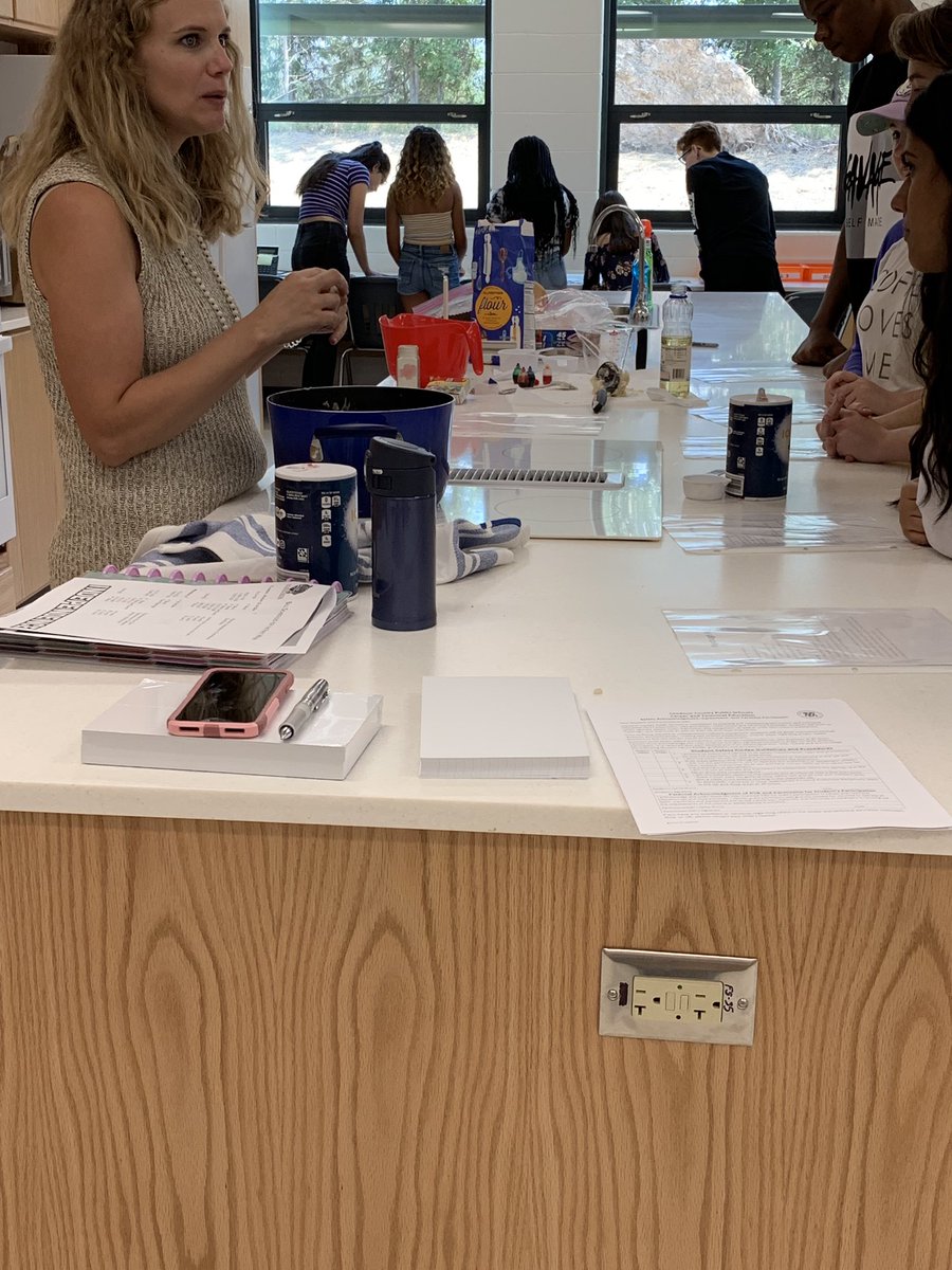 KJamesAP's tweet photo. Ms. Sumner’s gourmet foods students rotating through stations and measuring out ingredients to make play-dough! #IndependenceHSVA https://t.co/e0vEVftyk3
