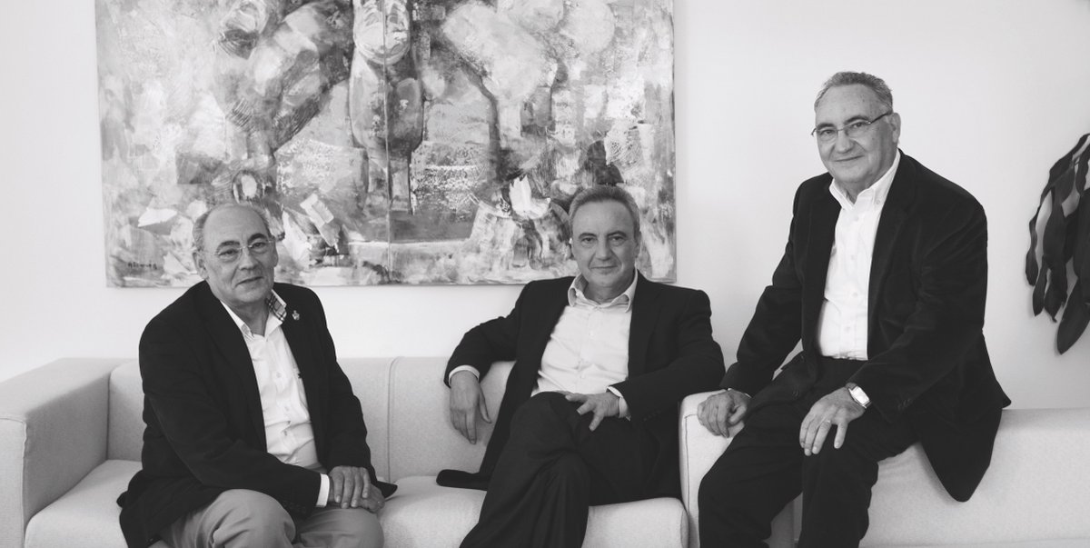 Todo tiene un origen. Y el de la compañía <a href="/GrupoCosentino/">Cosentino</a> hoy líder en la producción y distribución de superficies, es digno de ser recordado. Te lo contamos. manonthemoonmag.es/cities/innovac…