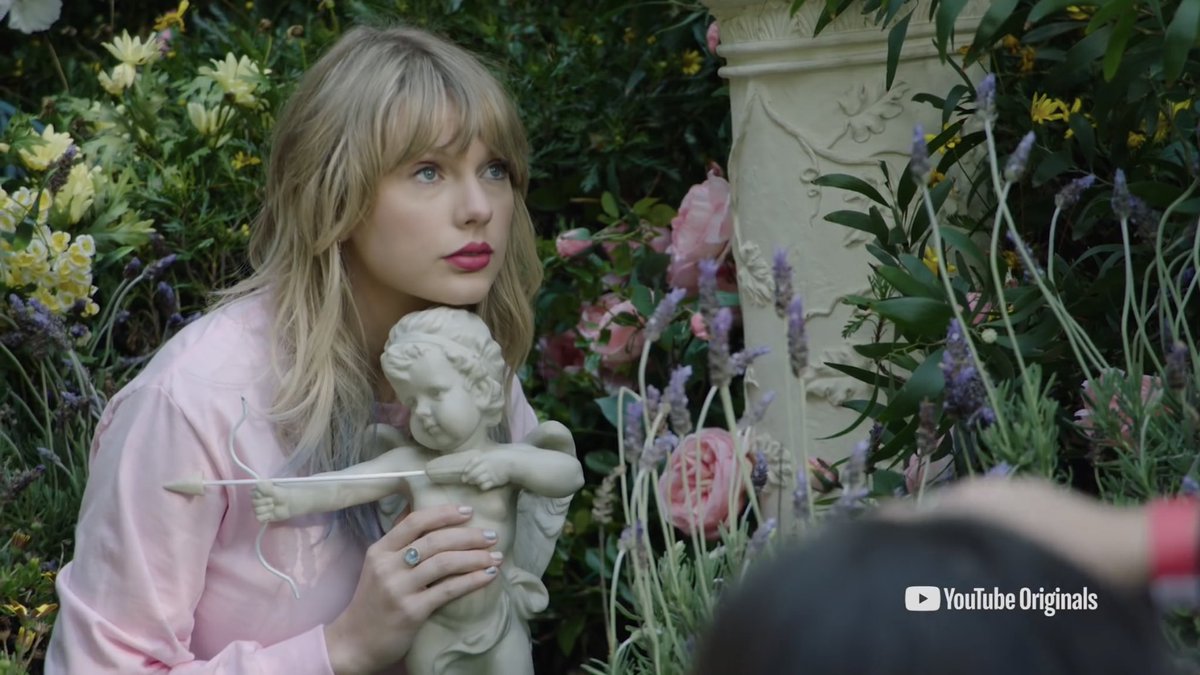 Iikefun's tweet photo. Taylor for #Lover https://t.co/w0n1iDrWpW