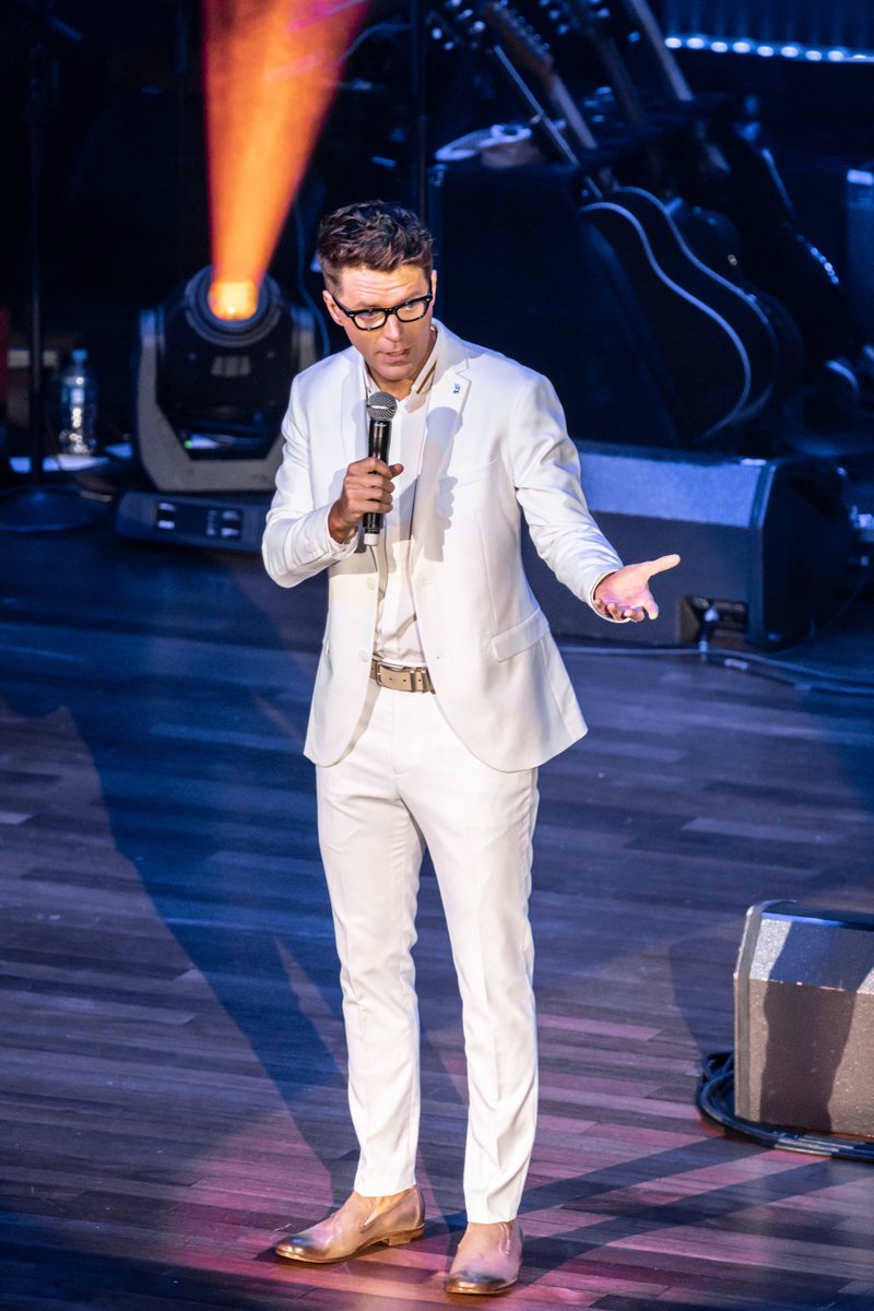 901Music's tweet photo. We're still not over last night's #ACMHonors 🎶 Relive the entire evening through our photo gallery. (📸 @NathanArmstrong)

https://t.co/Wr5BuCZQq3 https://t.co/npWTcKosg1