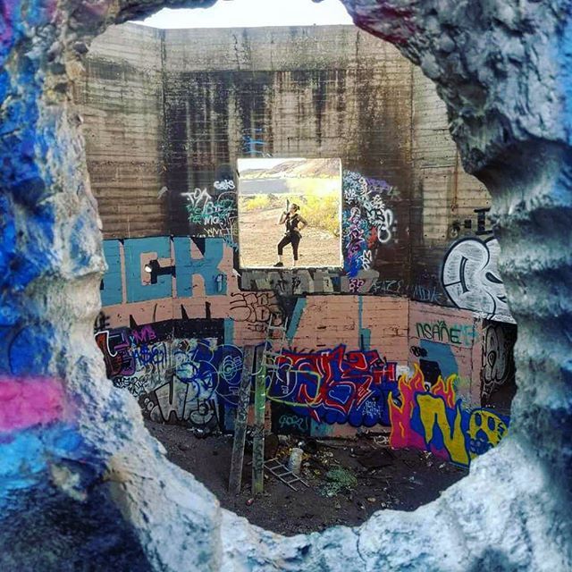 Went on a photo adventure to the Wheel of Misfortune yesterday with @iridescent_shard and she snapped this badass image of me. 🤗😍 #behindthescenesphotography #btsimages #wheelofmisfortune #exploringvegas #desertphotoshoot #hotasballs #portraitphotog … ift.tt/2zfCLtR