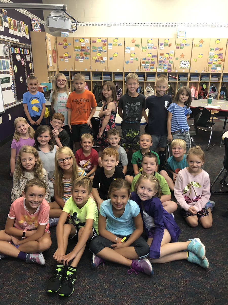 OtsegoGrade2's tweet photo. I have loved getting to know these silly kids the past two days! I can tell we have a great year ahead of us! #feehansclass #OtsegoKnights https://t.co/aejqPTgiXw