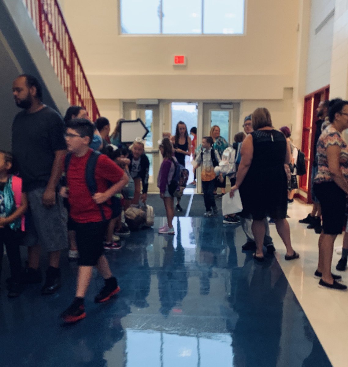 ParsonsPanthers's tweet image. Not even a downpour could dampen the smiles on the first day @ParsonsPanthers ! @ColsCitySchools #SpiritofCCS #FirstDayCCS