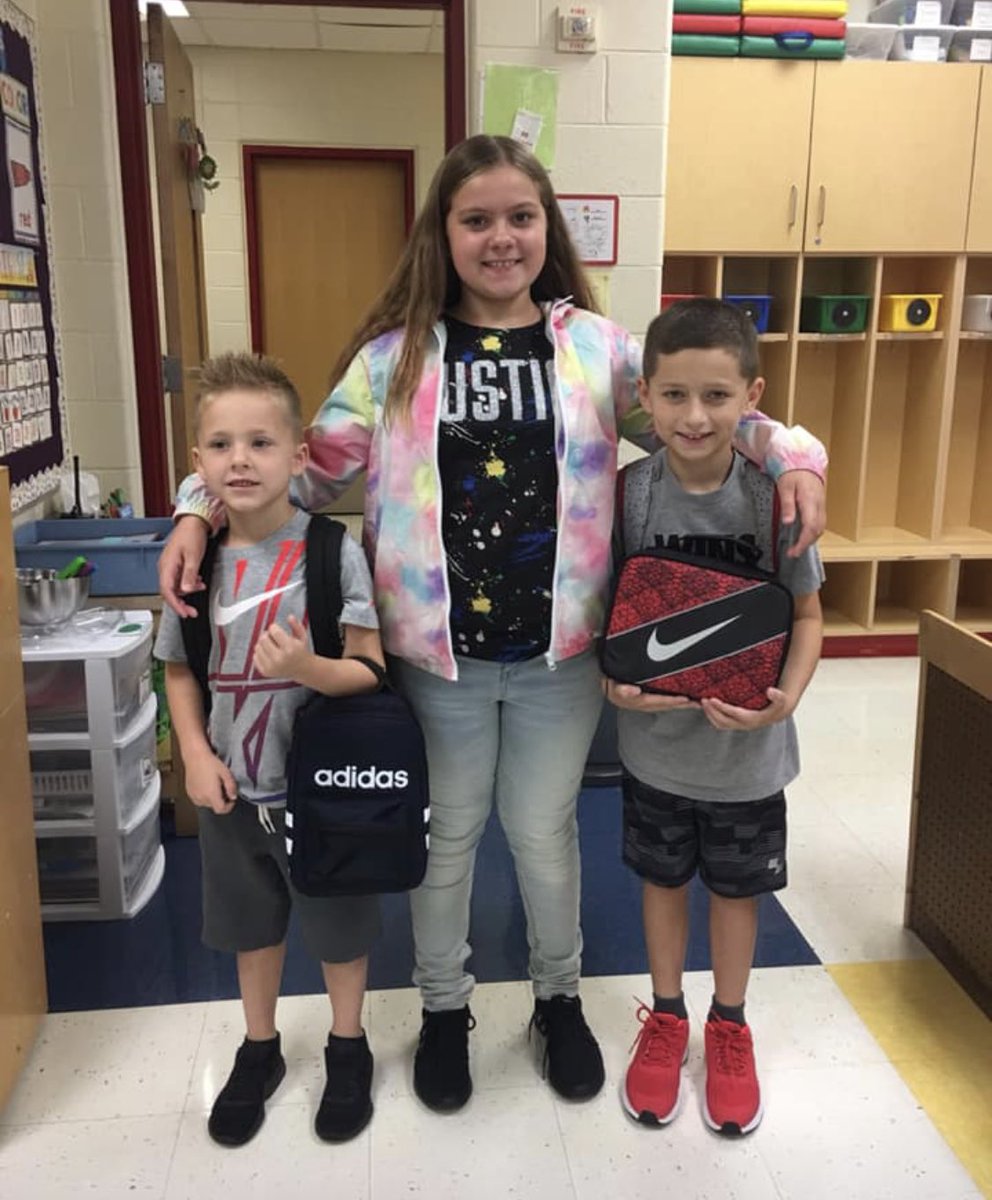 ParsonsPanthers's tweet image. Not even a downpour could dampen the smiles on the first day @ParsonsPanthers ! @ColsCitySchools #SpiritofCCS #FirstDayCCS