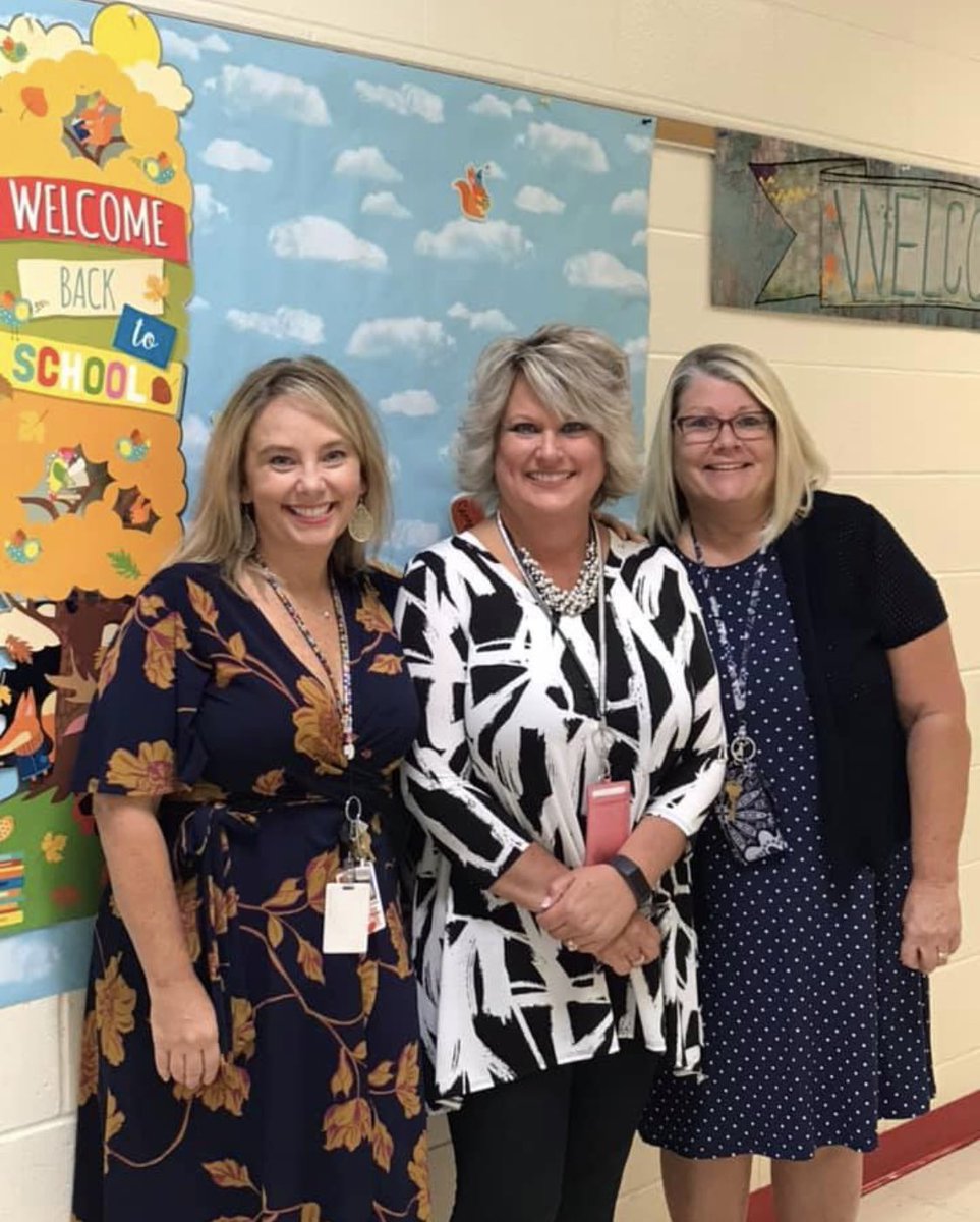 ParsonsPanthers's tweet image. Not even a downpour could dampen the smiles on the first day @ParsonsPanthers ! @ColsCitySchools #SpiritofCCS #FirstDayCCS