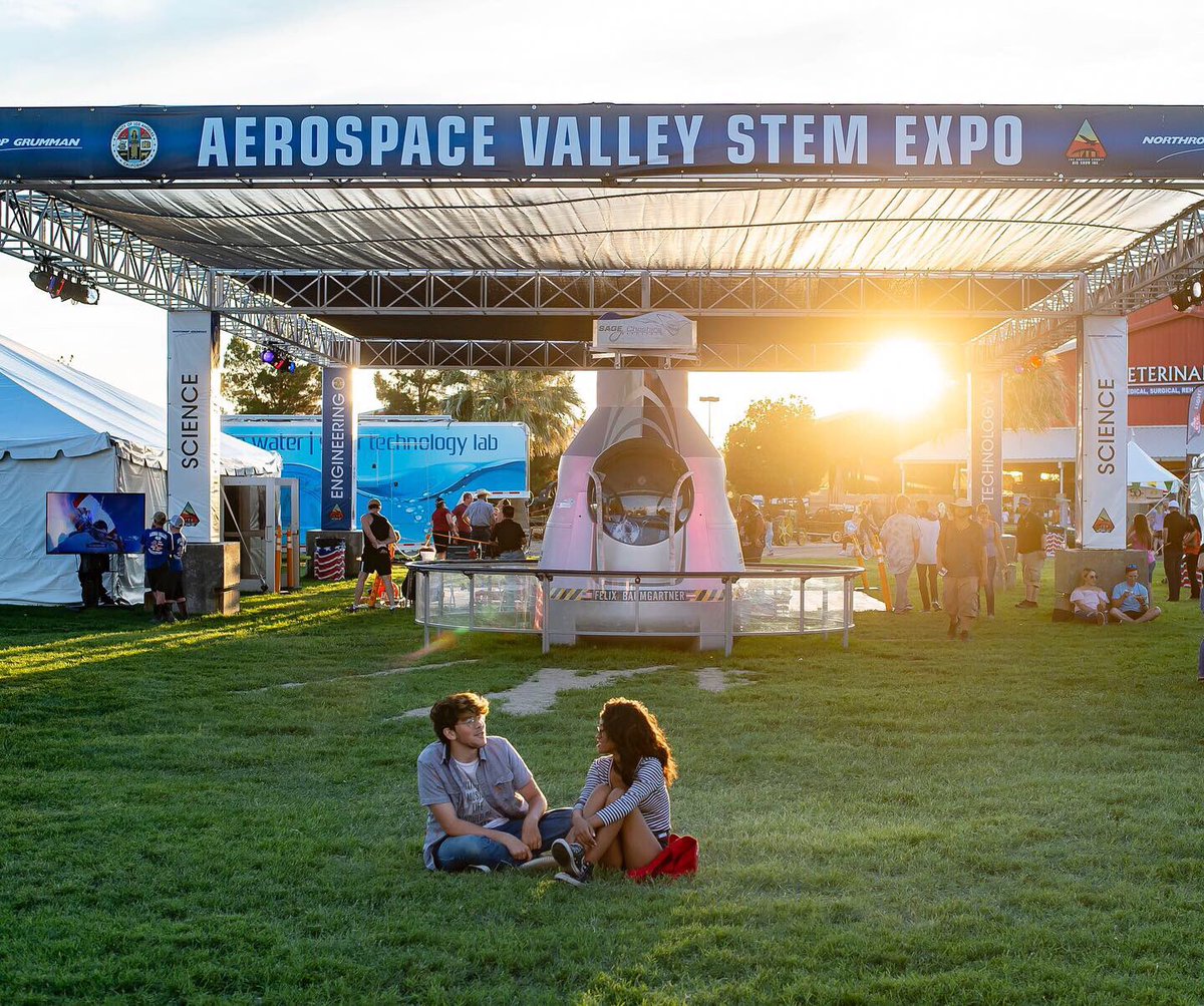 AVFairgrounds's tweet photo. NEW! @LACountyAirShow Aerospace Valley Stem Expo! Get inspired with all things STEM⚡️
And don’t forget to look up for a fun surprise around 6pm😊
•
•
•
•
#avfair2019 #sofairsosweet #STEM #antelopevalley #onlyintheav #avfair #avfairgrounds https://t.co/Os5bX9cKVg