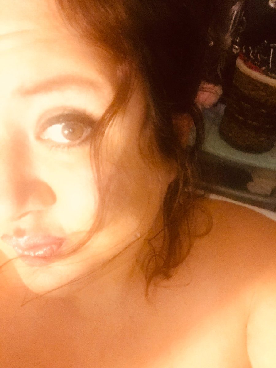 leilamaguire10's tweet image. Today we are rolling with 
Cardinals over 7.5 -115
Whitesox ml -105
Dodgers under 9.5 -120
Mets ml -130 
🔥 🔥 🔥 🔥 let’s sweep today!
@BettingInHeels #girlsknowsports #notourbfpicks #twitterhitter #ladydiazhasfire