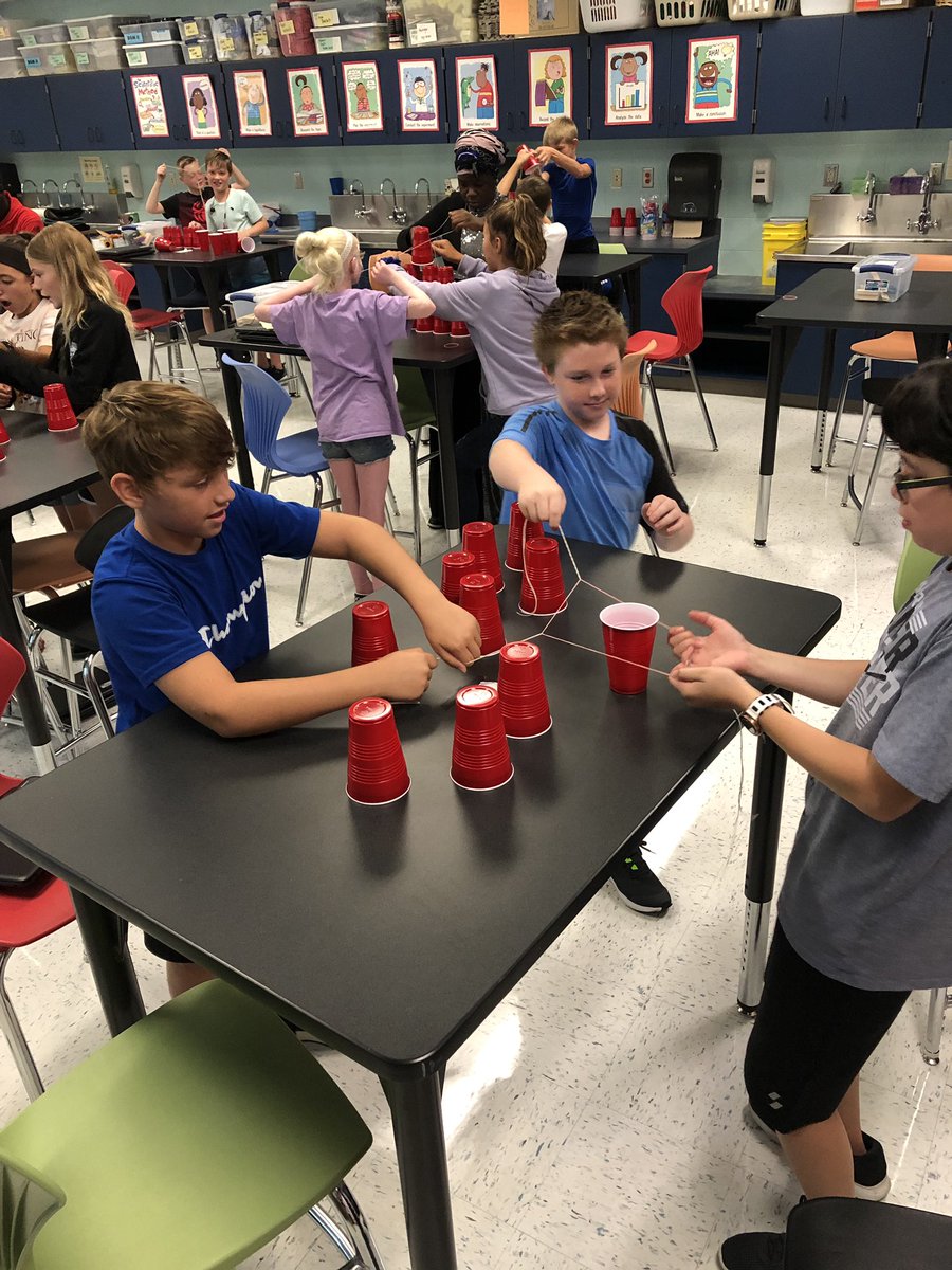 CreekviewSTEM's tweet photo. Stacking cups and working on teamwork!!@CreekviewIS https://t.co/36DYe3GUSq