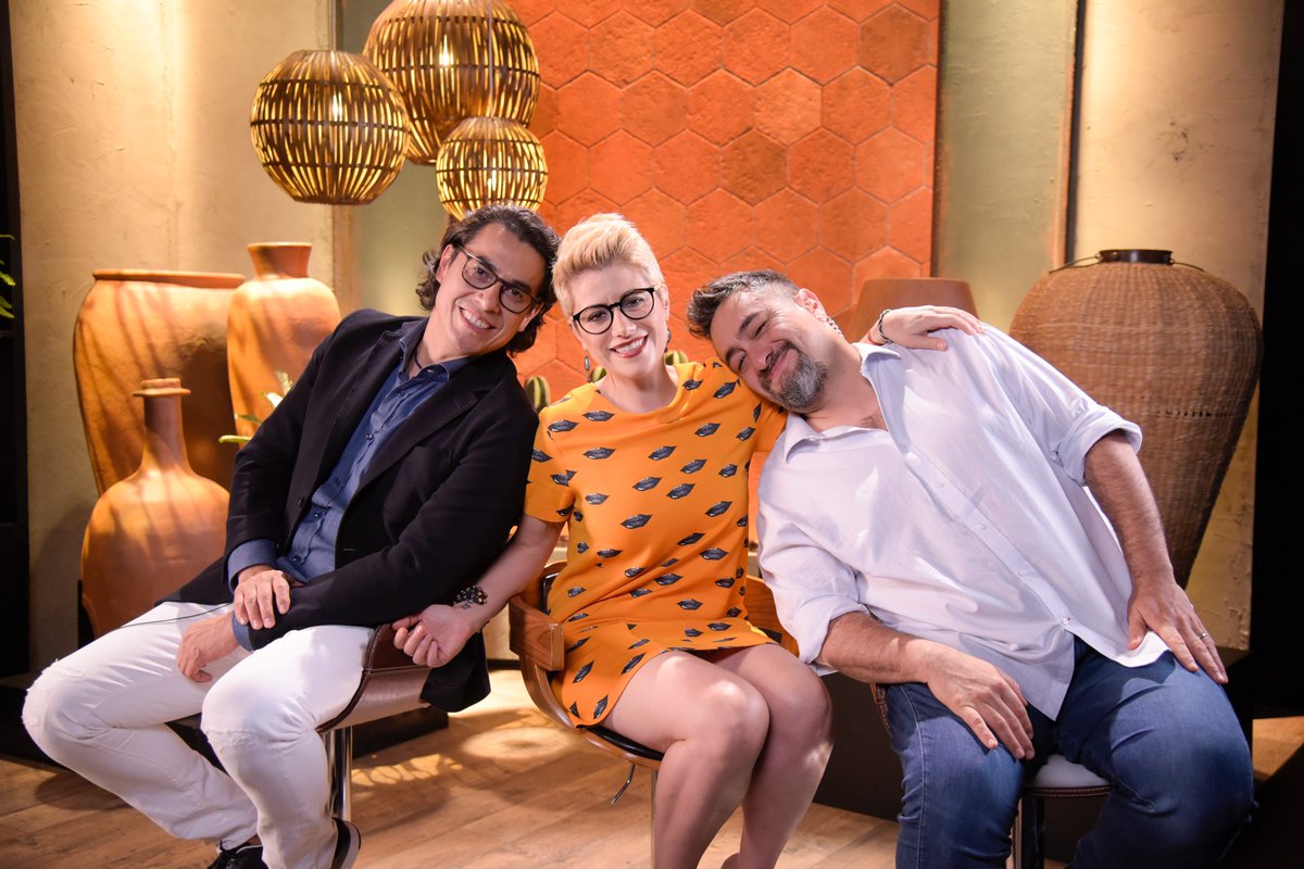 No te pierdas la repetición de la gran final de #FamiliasFrenteAlFuego y revive la decisión de los jueces. Mañana a la 1:00 p.m. #ConLasEstrellas 🔥🔥🔥