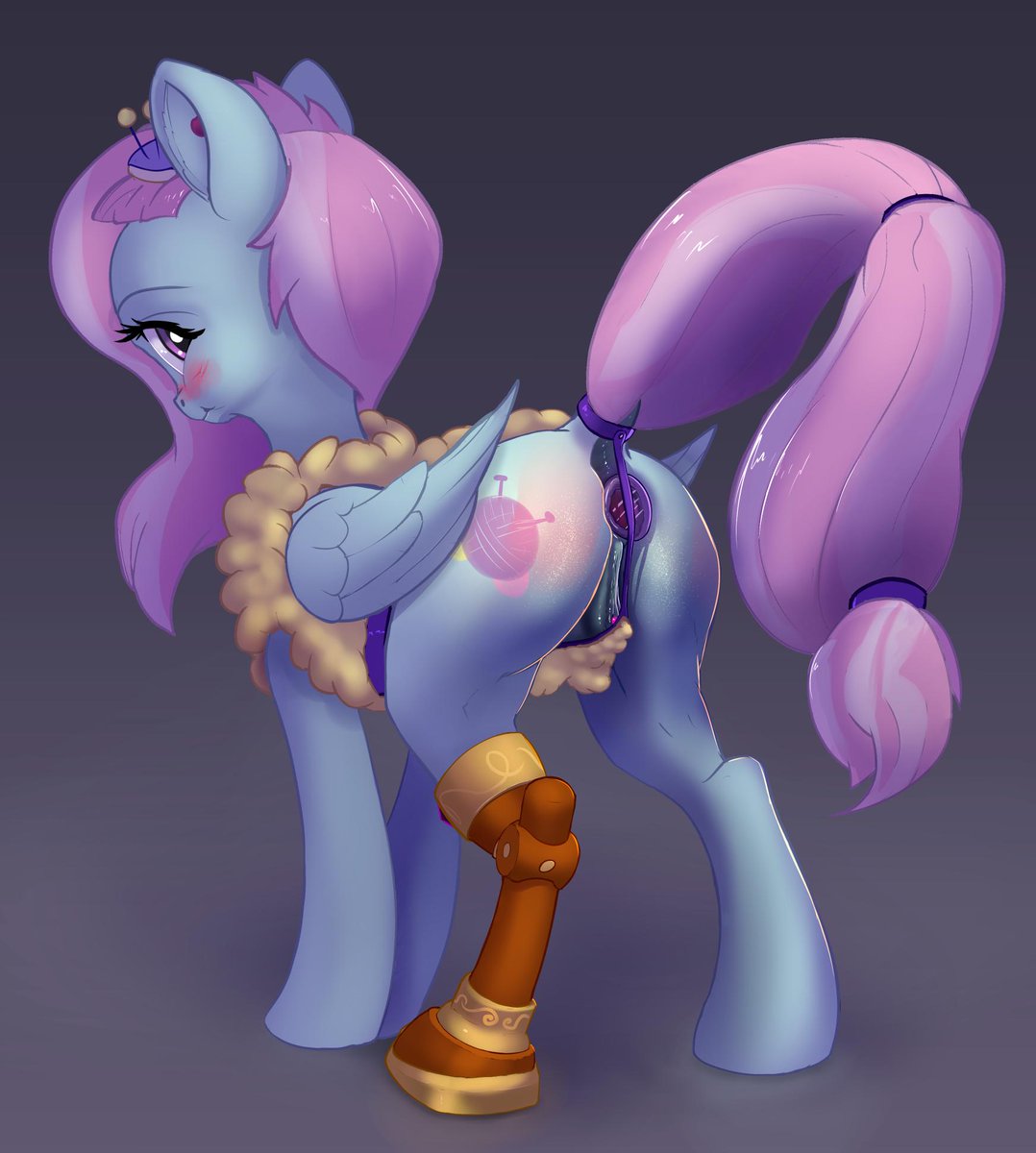 hexado1's tweet photo. Pony Kerfuffle, view from behind, so we can see she always wear a buttplug. https://t.co/qzdF5vhVDO