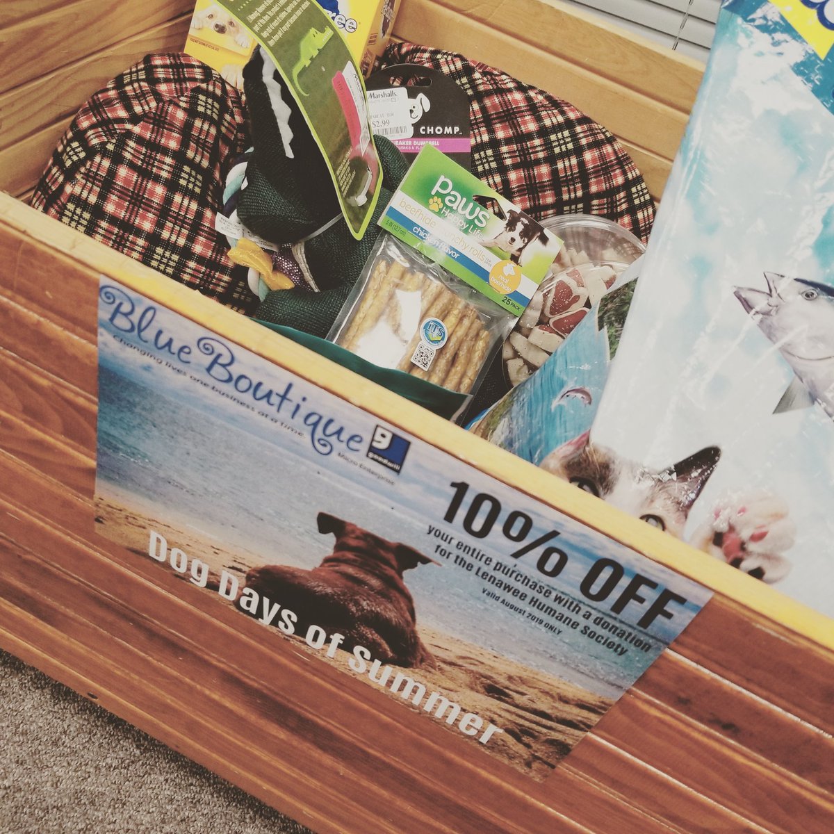 GoodwillSEMI's tweet photo. Visit the Blue Boutique in downtown Adrian, bring a donation for the Lenawee Humane Society and save 10% on your purchase!

#blueboutique #lenaweecounty #humanesociety #goodwillsemi https://t.co/ng3voRY9eD