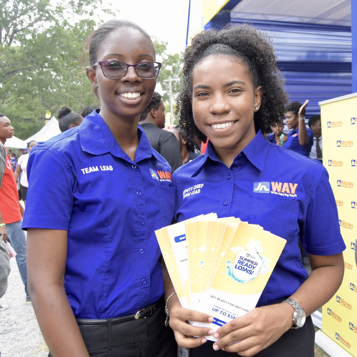 jnbanklimited's tweet photo. Need a loan ? Click here โก๏ธ https://t.co/o868lVBHnZ
#FindAWay #JNWay https://t.co/hY1i4obxXt