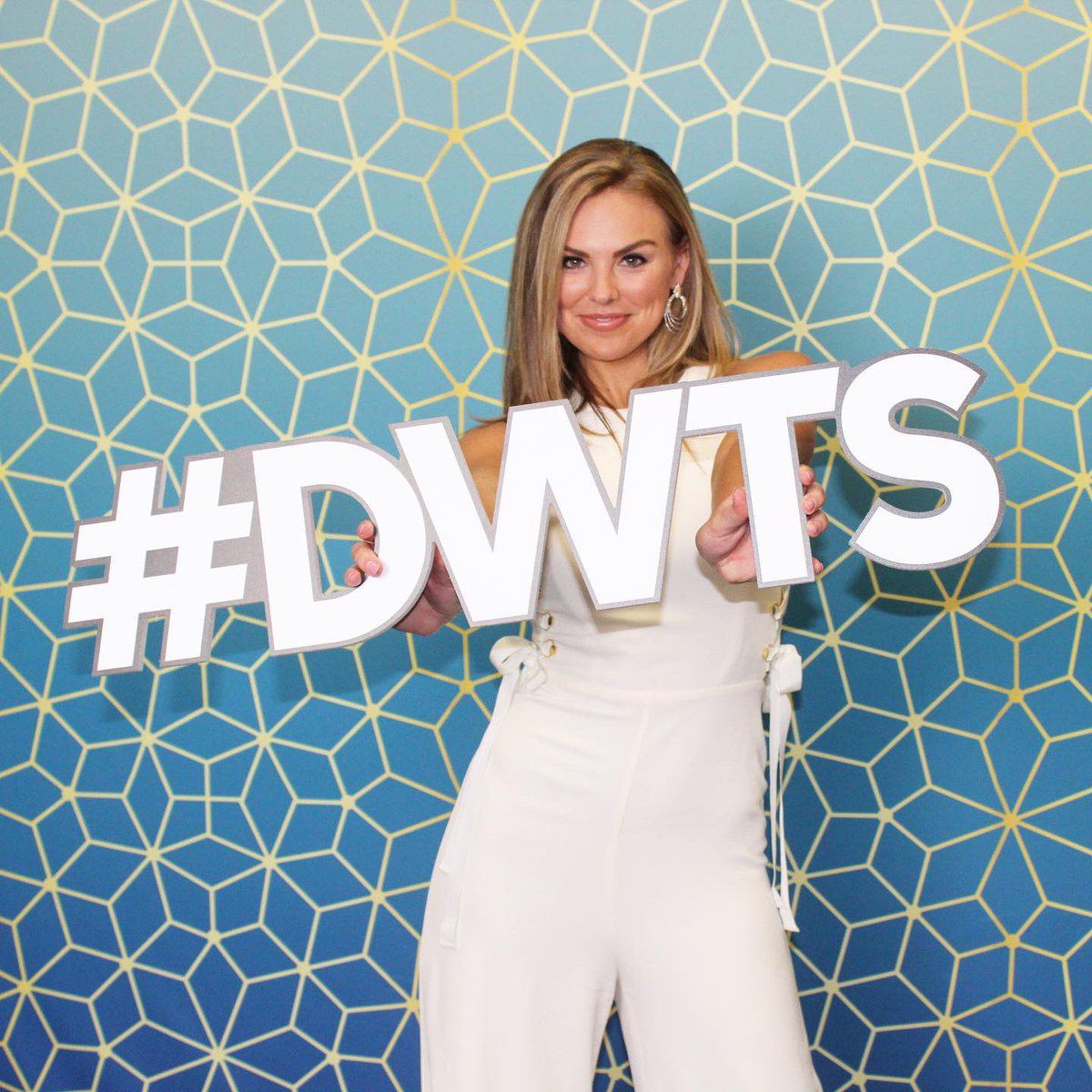 BacheloretteABC's tweet photo. .@hannahbrown is dancing her way from rose ceremonies to the ballroom! We can’t wait to see her shine on @DancingABC! #DWTS https://t.co/XClaXg4NB8