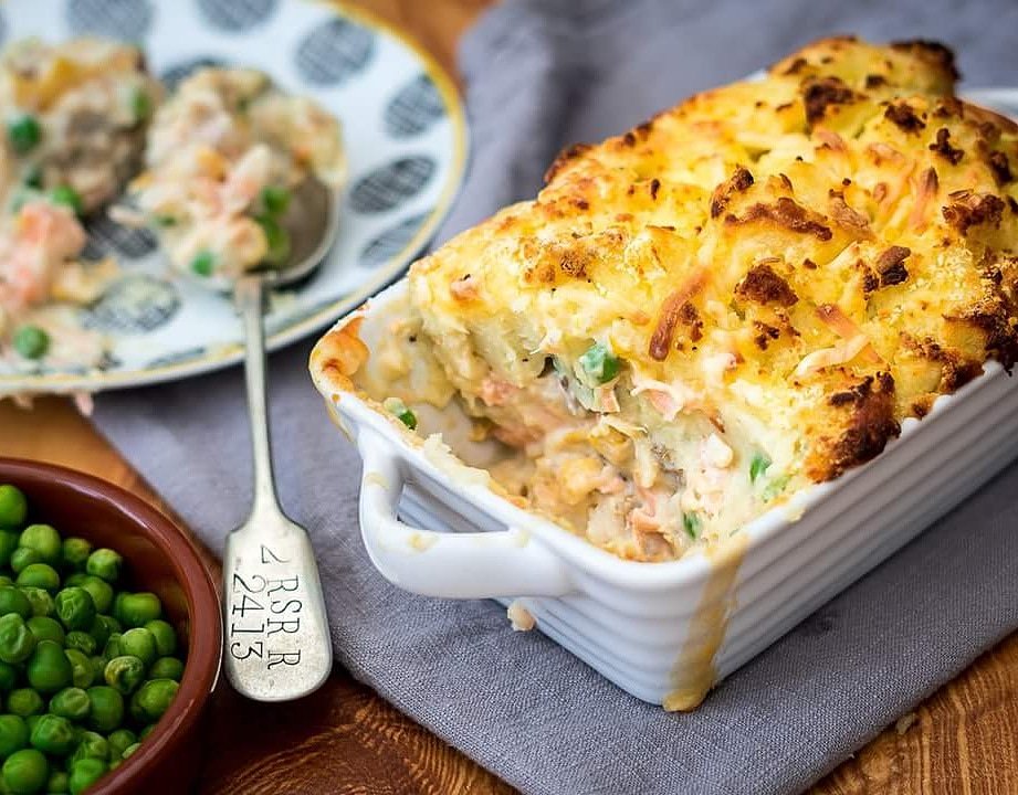 andy hunting (@andys_kitchen) on Twitter photo One of my favourite recipes and images from over at <a href="/Food_o_Graphy/">Food-o-Graphy</a> it is my version of the family favourite Fish Pie.
food-o-graphy.co.uk/fish-pie-recip…
<a href="/LoveBritishFood/">Love British Food</a> <a href="/seafishuk/">Seafish</a> <a href="/Crabstockfest/">Crabstock® bringing shellfish local</a> #lovebritishfood #LoveSeafood #ukseafood #BritishFoodisGreat #eatmorefish One of my favourite recipes and images from over at <a href="/Food_o_Graphy/">Food-o-Graphy</a> it is my version of the family favourite Fish Pie.
food-o-graphy.co.uk/fish-pie-recip…
<a href="/LoveBritishFood/">Love British Food</a> <a href="/seafishuk/">Seafish</a> <a href="/Crabstockfest/">Crabstock® bringing shellfish local</a> #lovebritishfood #LoveSeafood #ukseafood #BritishFoodisGreat #eatmorefish