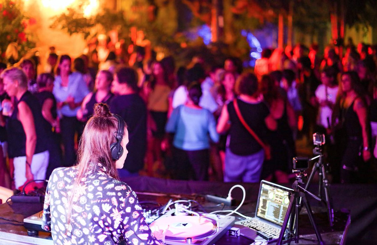 Togayther_ES's tweet photo. La séptima edición del Ella International Lesbian Festival Mallorca tendrá lugar entre el 30 de agosto y el 6 de septiembre con un amplio programa que aúna cultura, gastronomía, reflexión, deporte y ocio #Lesbiana #Transexual #Bisexual #ELLAFestival
https://t.co/WJlfgr83Re https://t.co/7ClbQt51w5