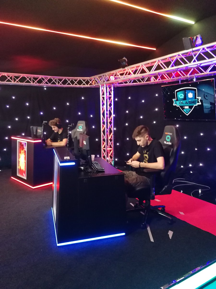 Alexiodice98's tweet photo. Last weekend I spent a beautiful time in QLASH House with my friends of #QPC.
I would like to thank @TeamQLASH, @EugeneKatchalov and @LucaPagano for the opportunity to share unforgettable moments with all of you.
Special thanks to @AAsuitedAA, a great man and always available. https://t.co/y2j7FKUNXY
