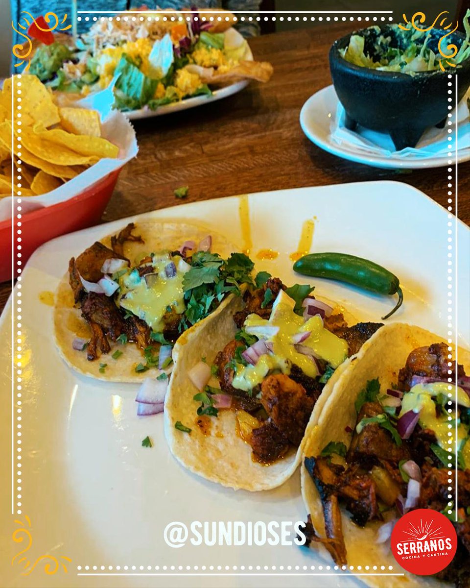 SerranosAustin's tweet photo. Would you share these tacos or keep them all for yourself? 🤔 https://t.co/yen19izAuL