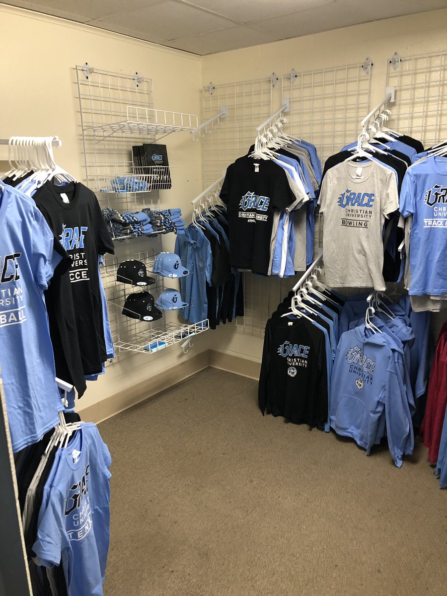 GraceTigers's tweet photo. 🚨 GIVEAWAY 🚨 

We hit 600 followers, so it’s time for a giveaway! Follow us and retweet this post to enter a drawing for a $20 gift card to our brand new Tiger Den Store. A winner will be announced Friday at 4 pm. https://t.co/xTLi9bAp0s